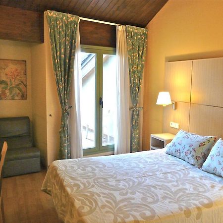 Hotel Nice ลาเซวดูร์เชย์ ภายนอก รูปภาพ