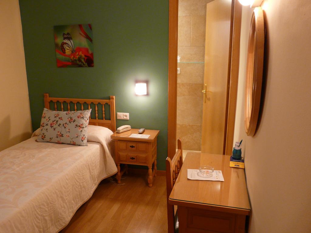 Hotel Nice ลาเซวดูร์เชย์ ภายนอก รูปภาพ