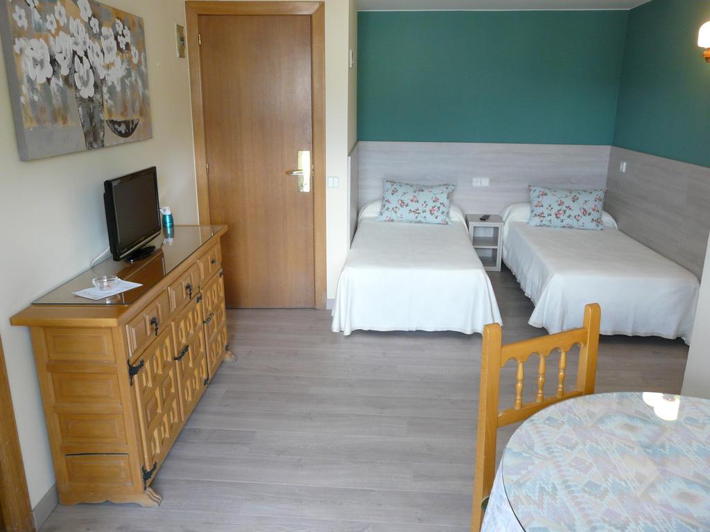 Hotel Nice ลาเซวดูร์เชย์ ภายนอก รูปภาพ