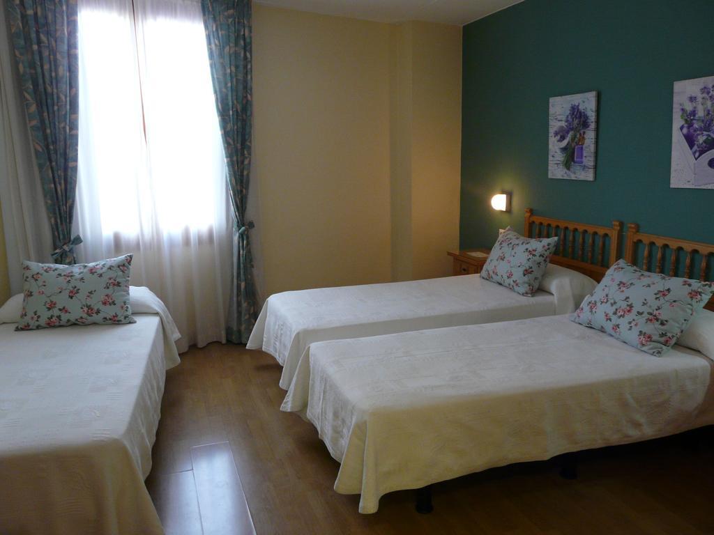 Hotel Nice ลาเซวดูร์เชย์ ภายนอก รูปภาพ