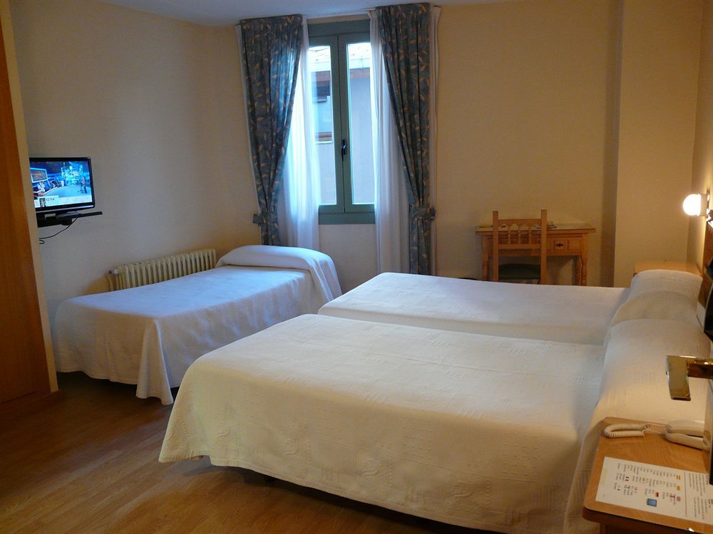 Hotel Nice ลาเซวดูร์เชย์ ภายนอก รูปภาพ