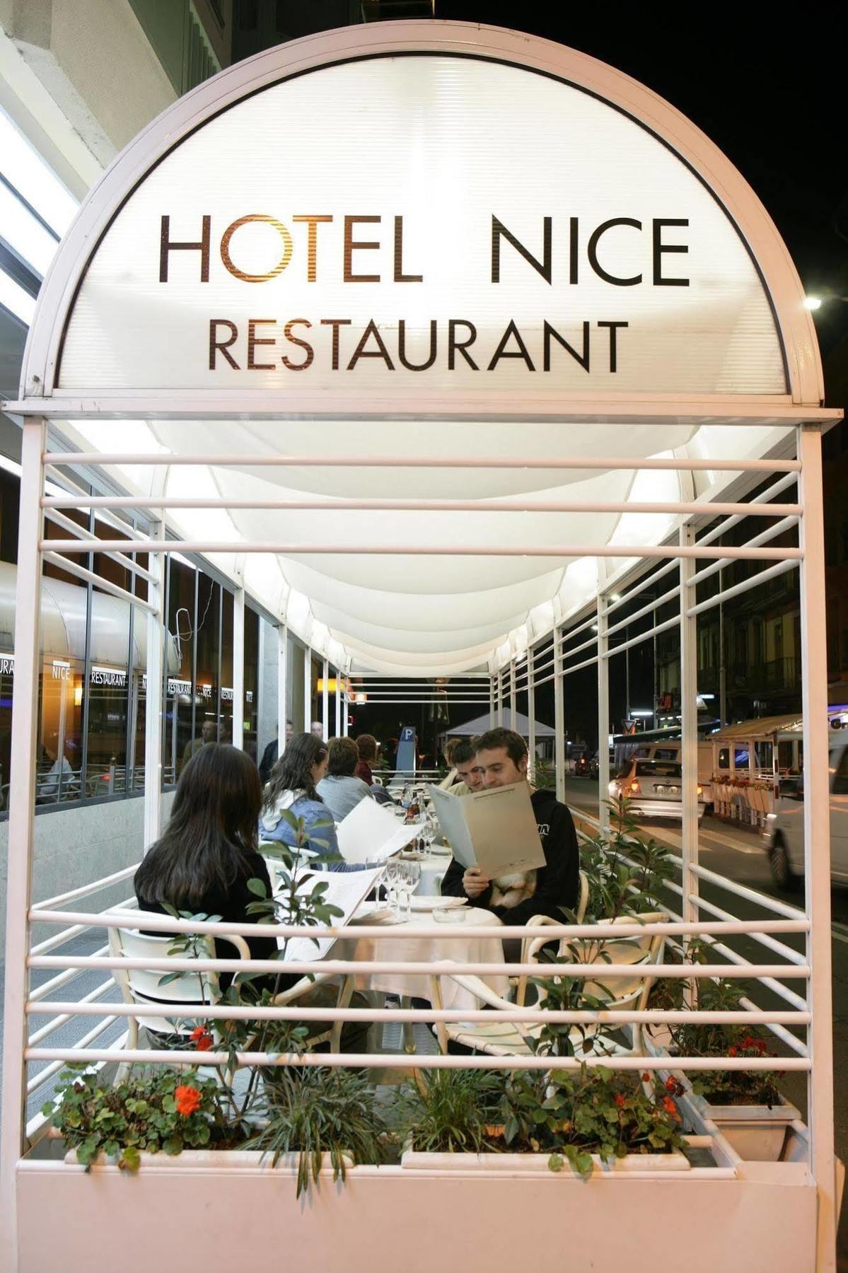 Hotel Nice ลาเซวดูร์เชย์ ภายนอก รูปภาพ