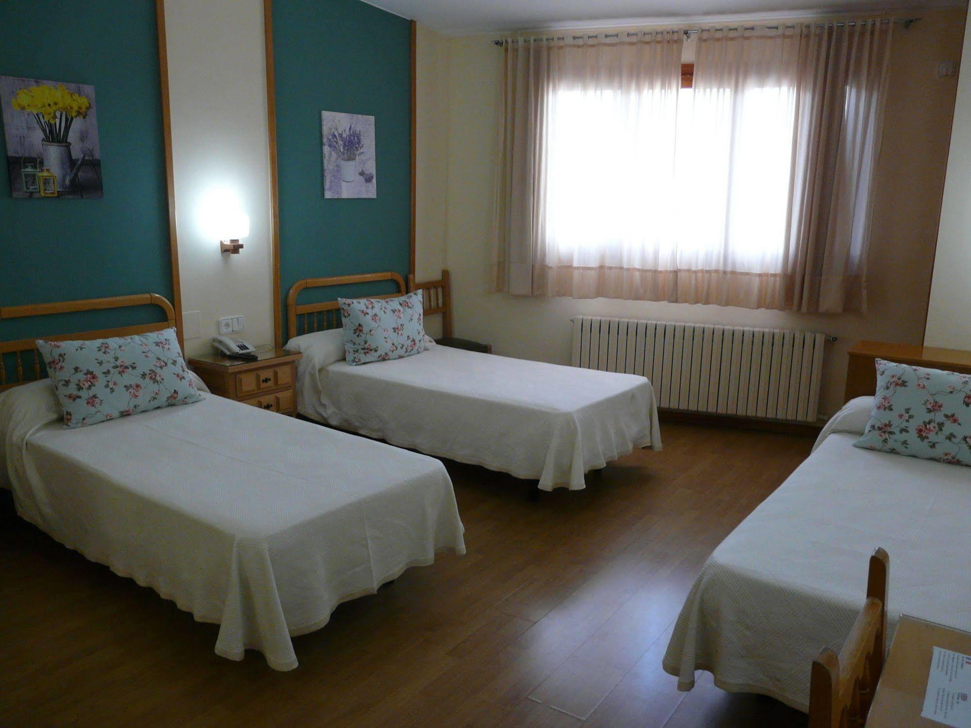 Hotel Nice ลาเซวดูร์เชย์ ภายนอก รูปภาพ
