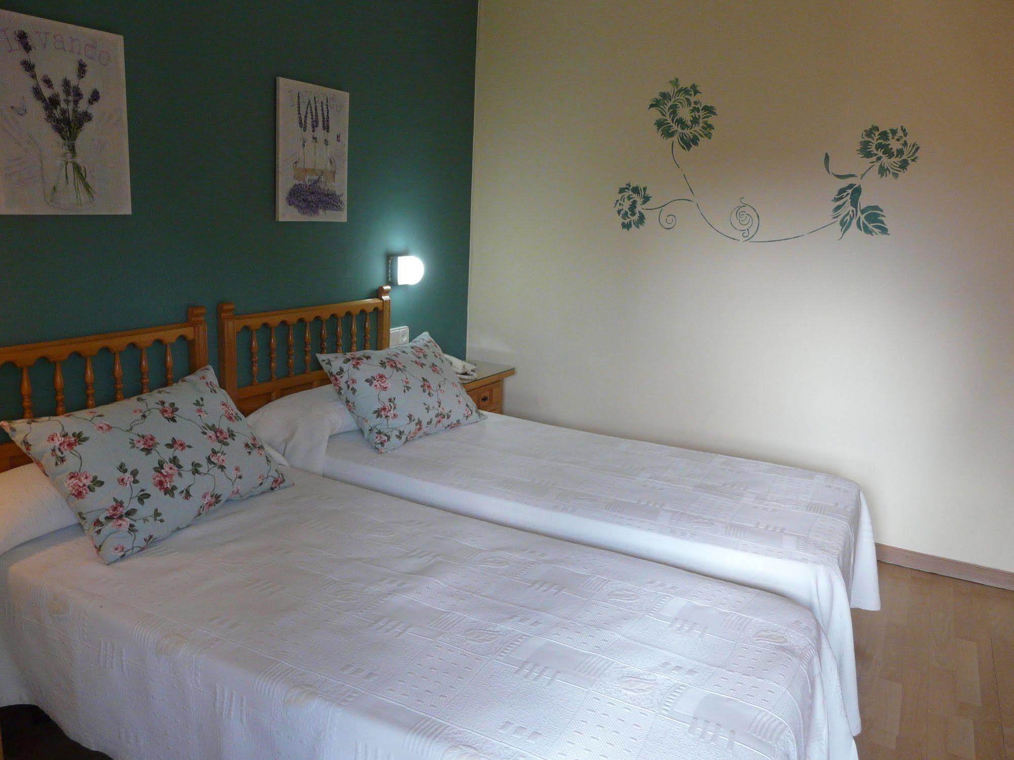 Hotel Nice ลาเซวดูร์เชย์ ภายนอก รูปภาพ