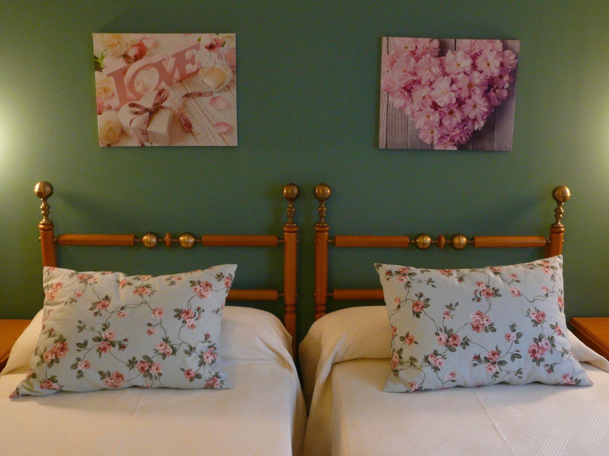 Hotel Nice ลาเซวดูร์เชย์ ภายนอก รูปภาพ